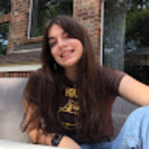 Meet your Posher, Madeleine